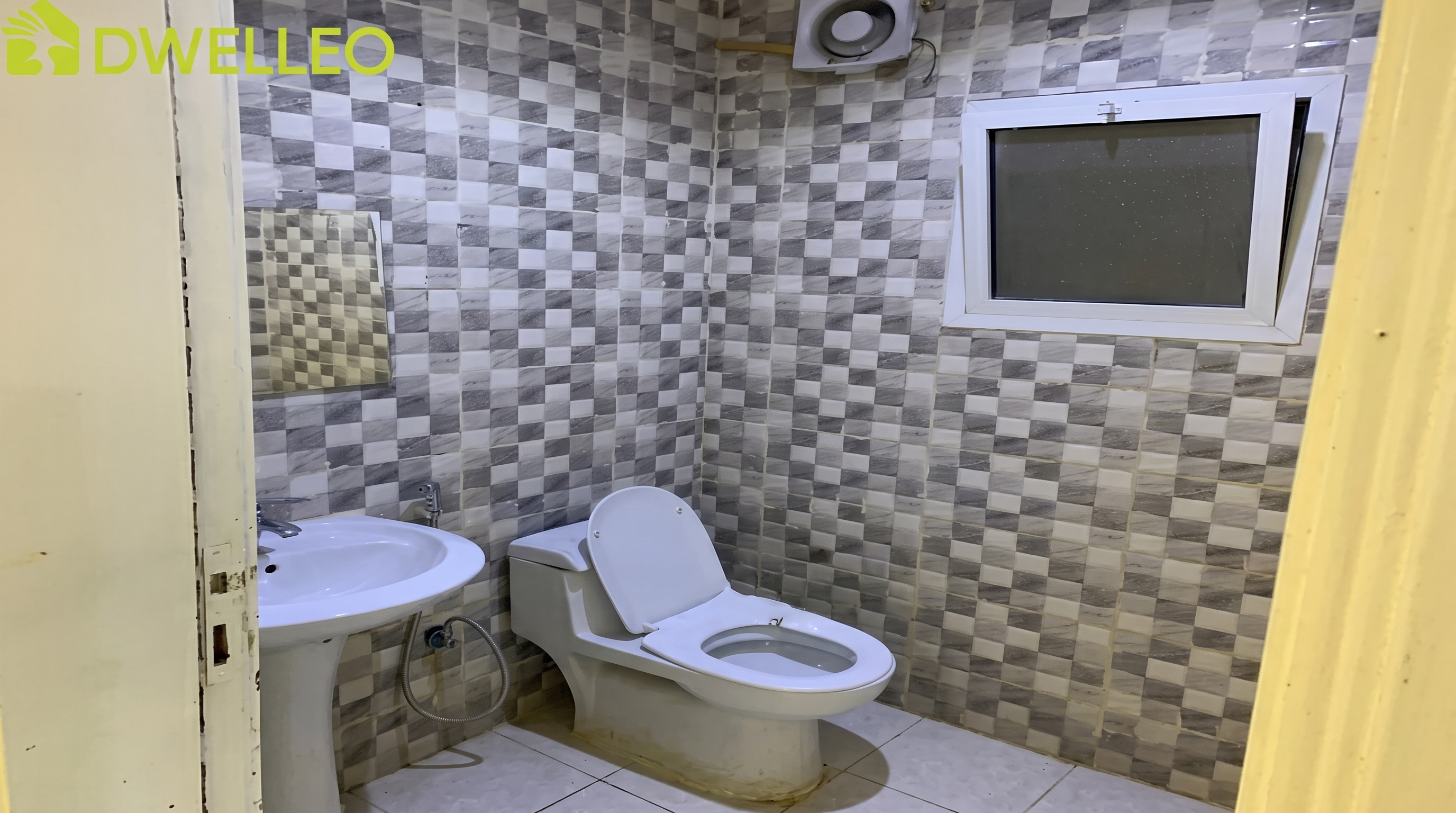 Property thumbnail 6