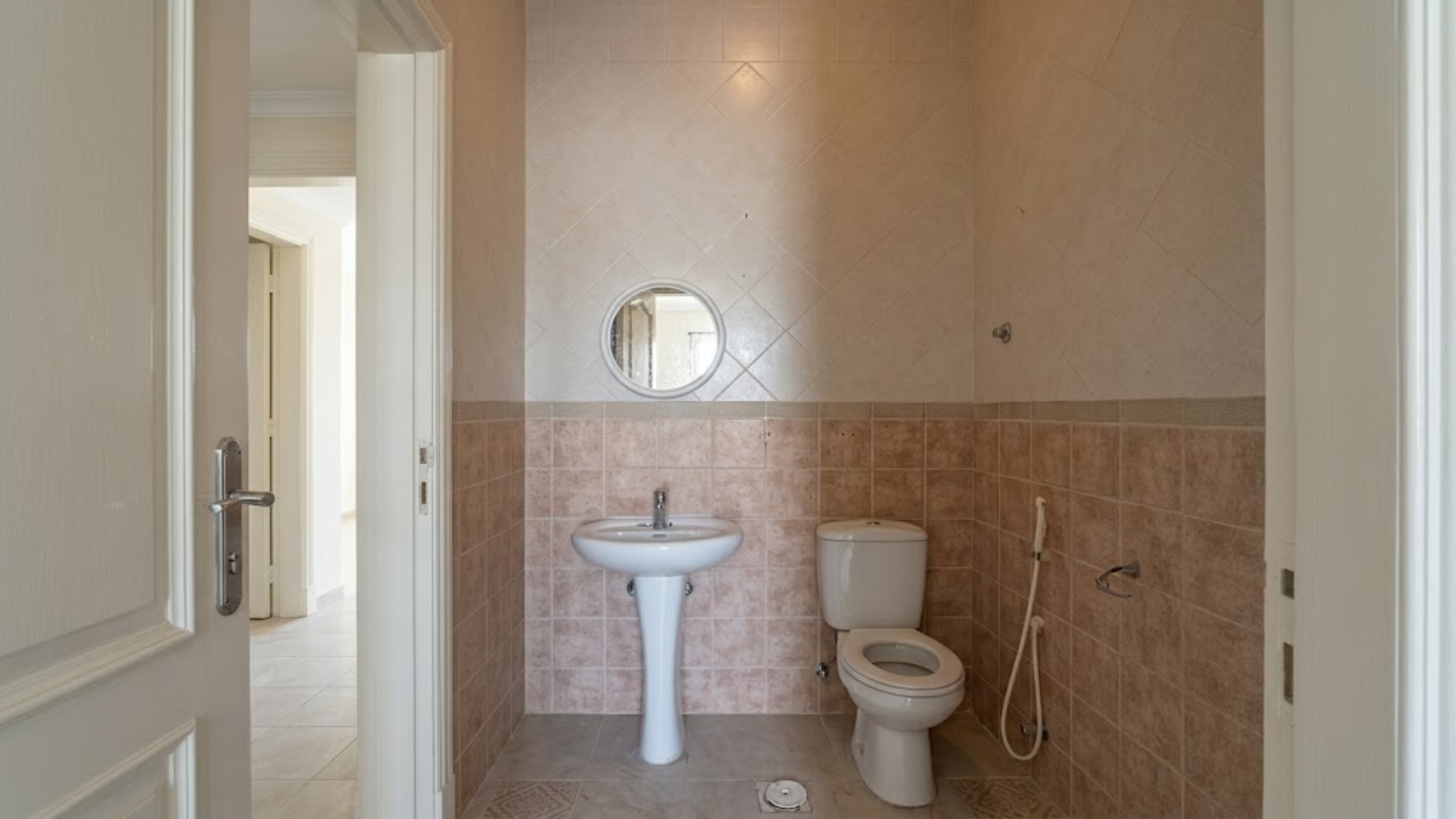 Property thumbnail 7