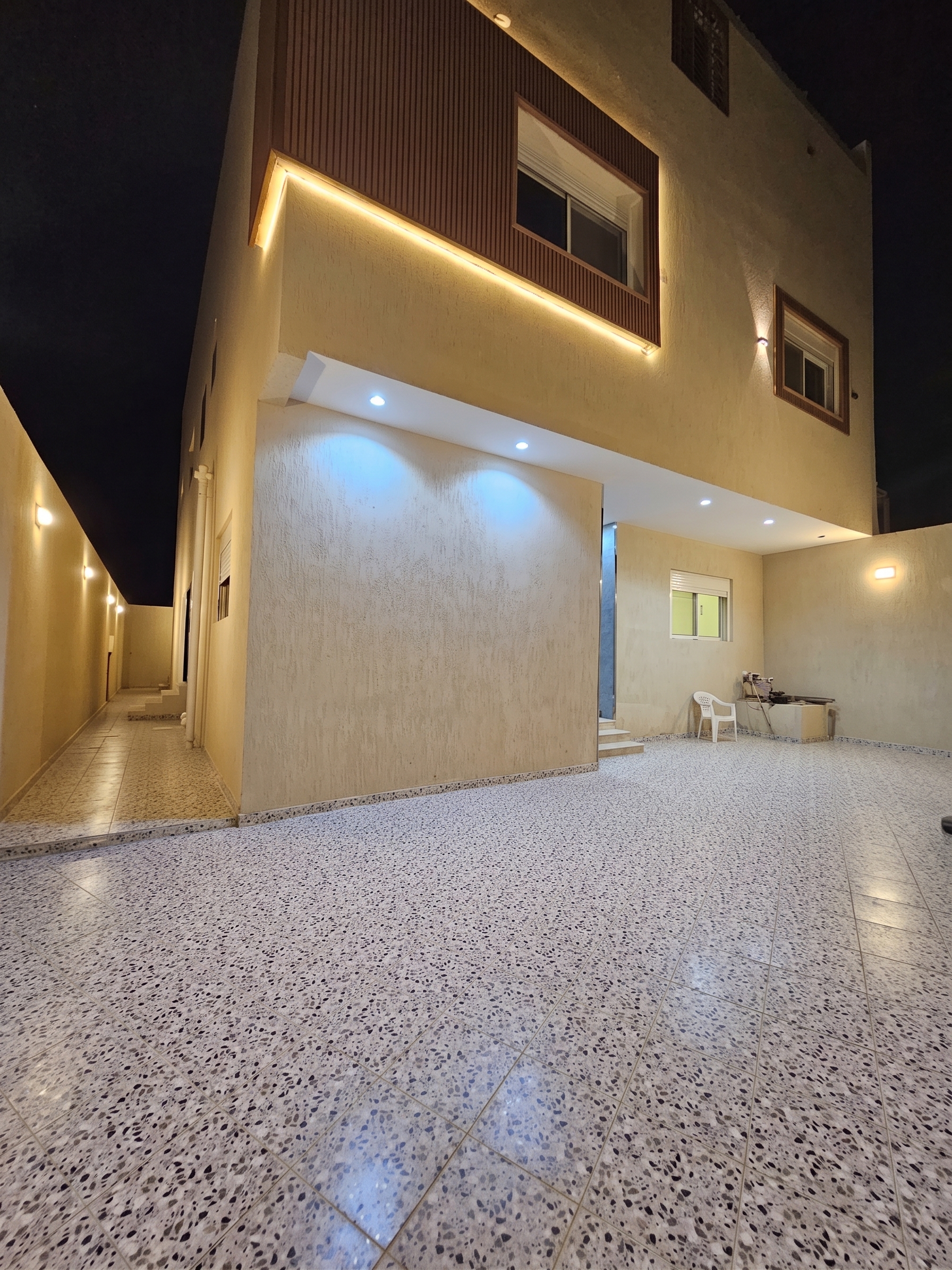 Property thumbnail 7