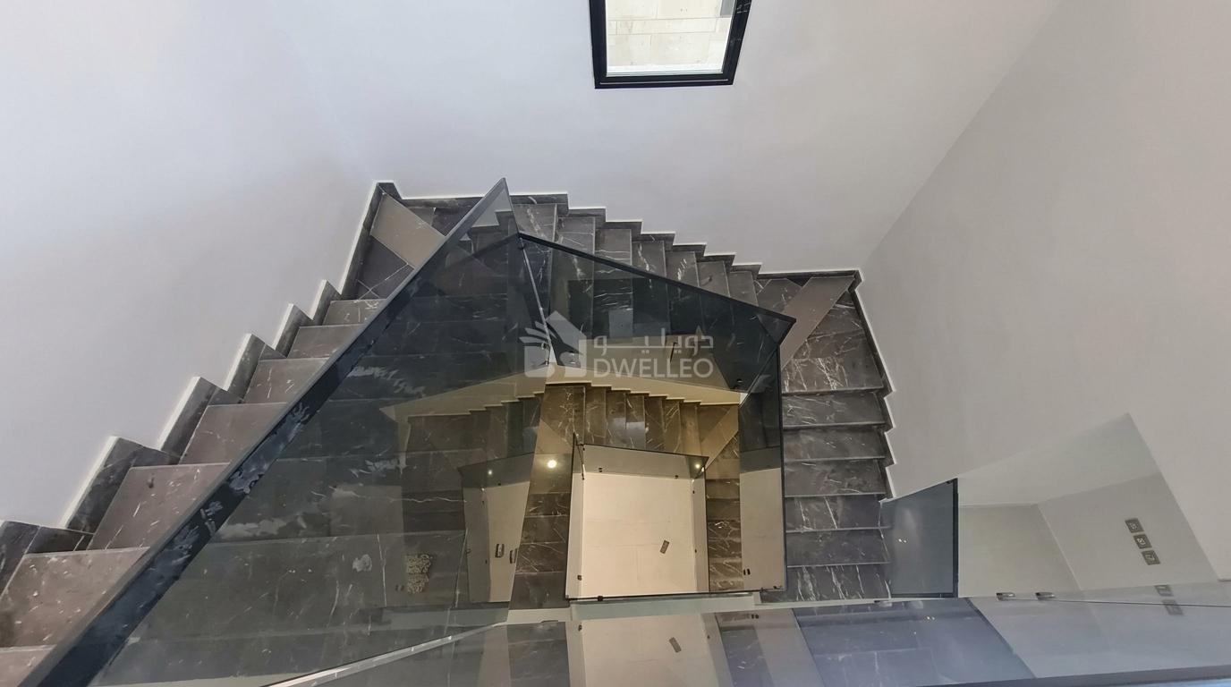Property thumbnail 4