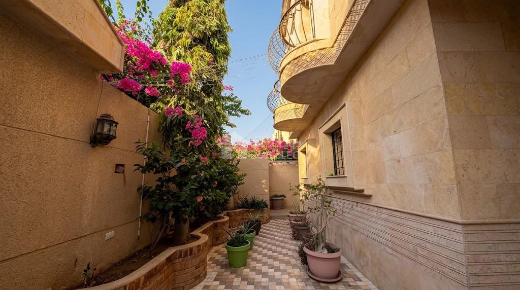 Property thumbnail 8