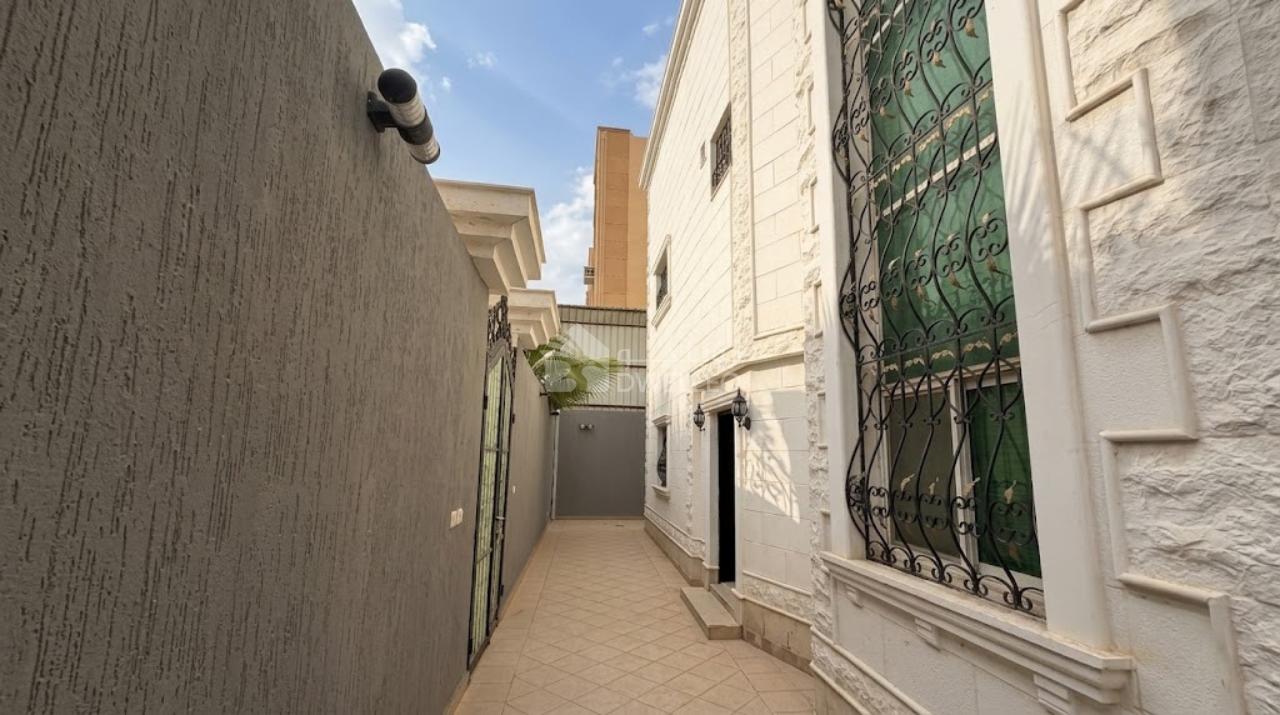 Property thumbnail 6