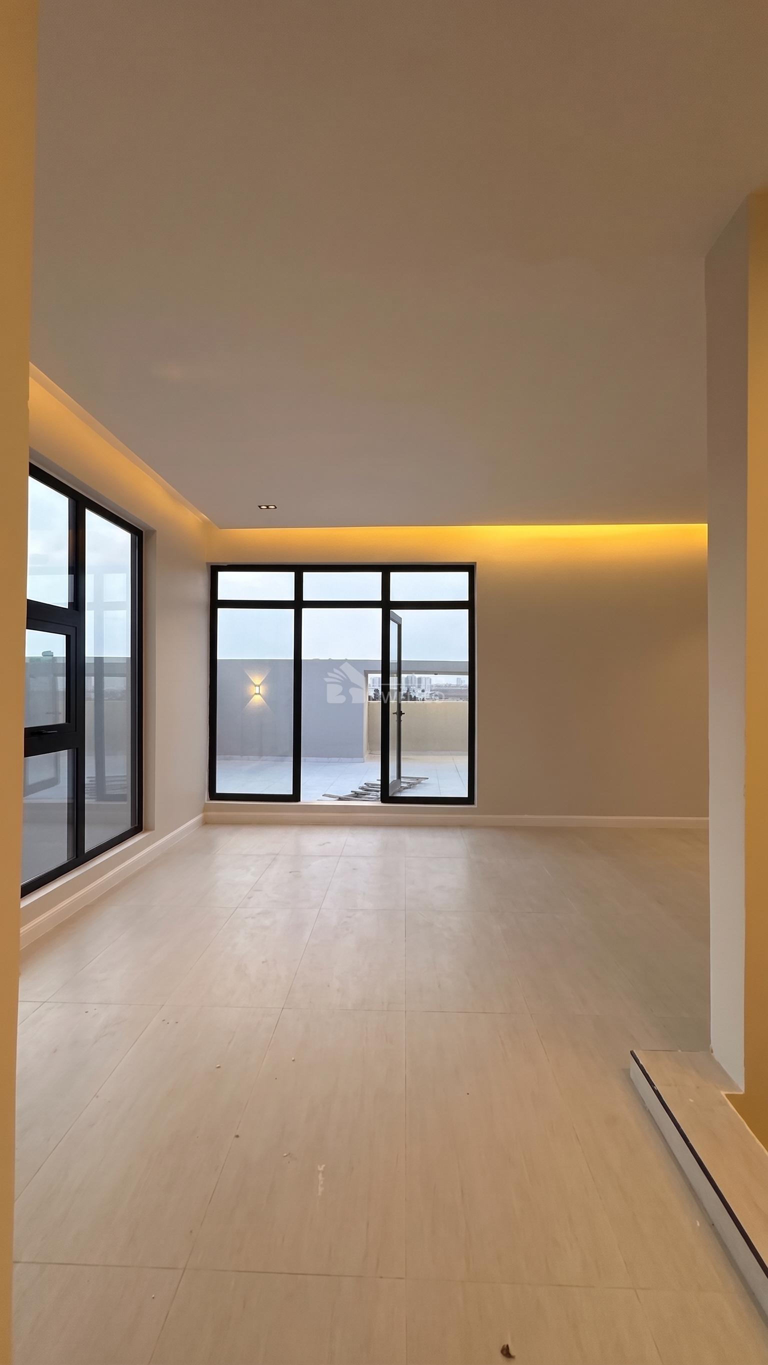 Property thumbnail 6