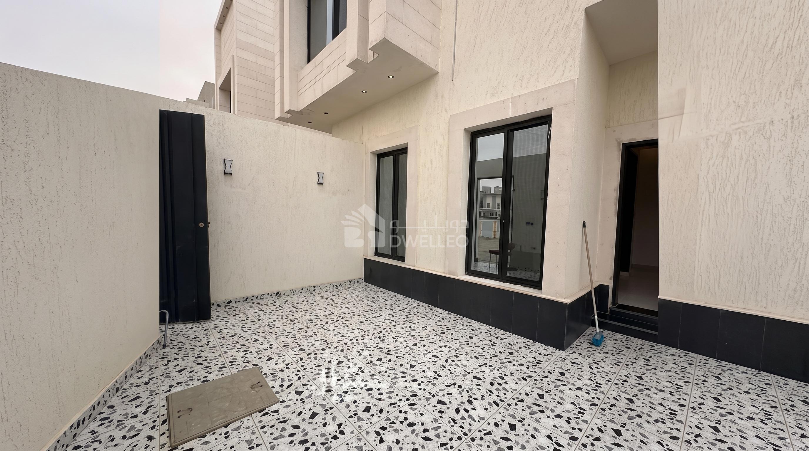 Property thumbnail 6
