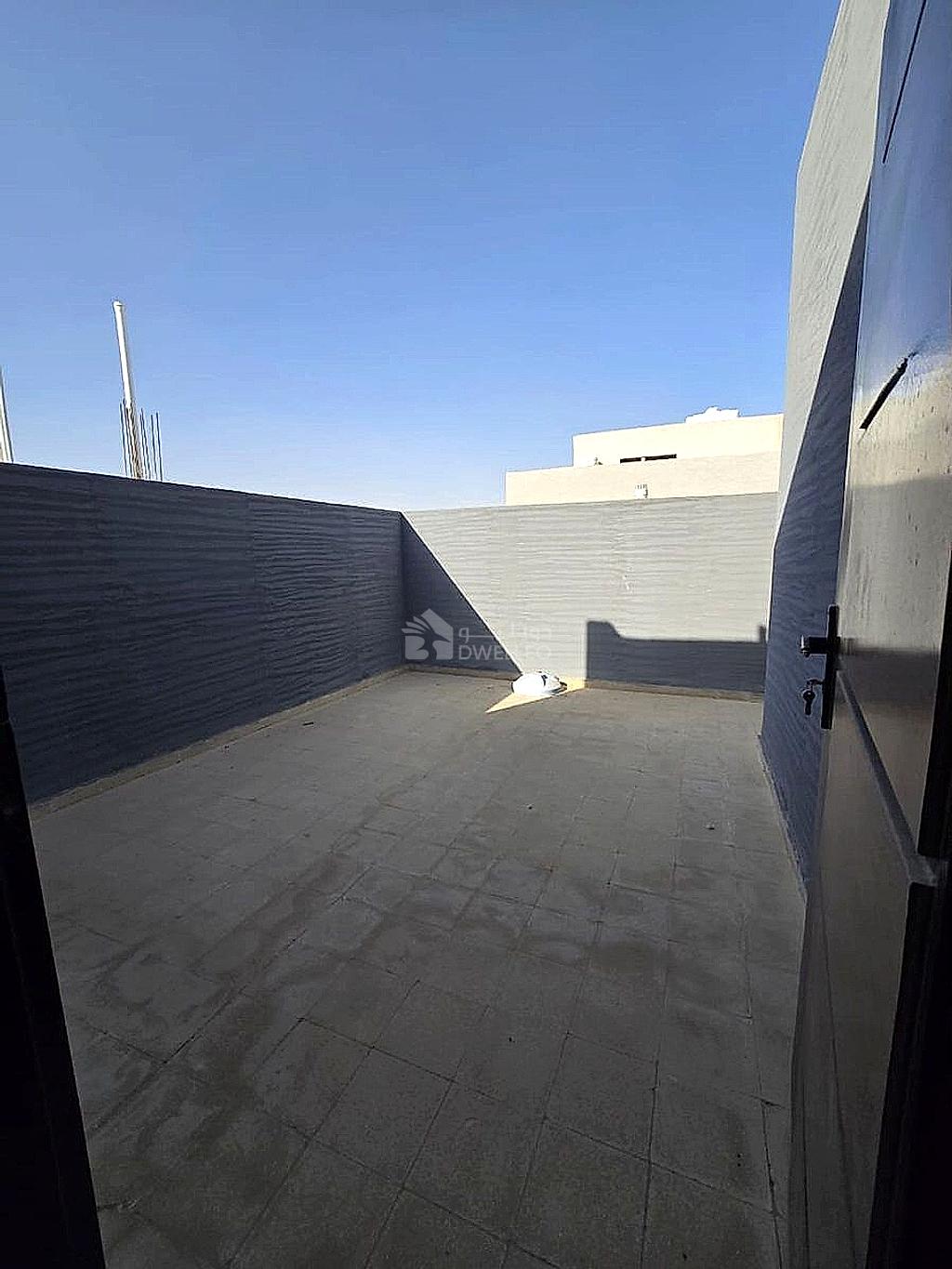 Property thumbnail 6