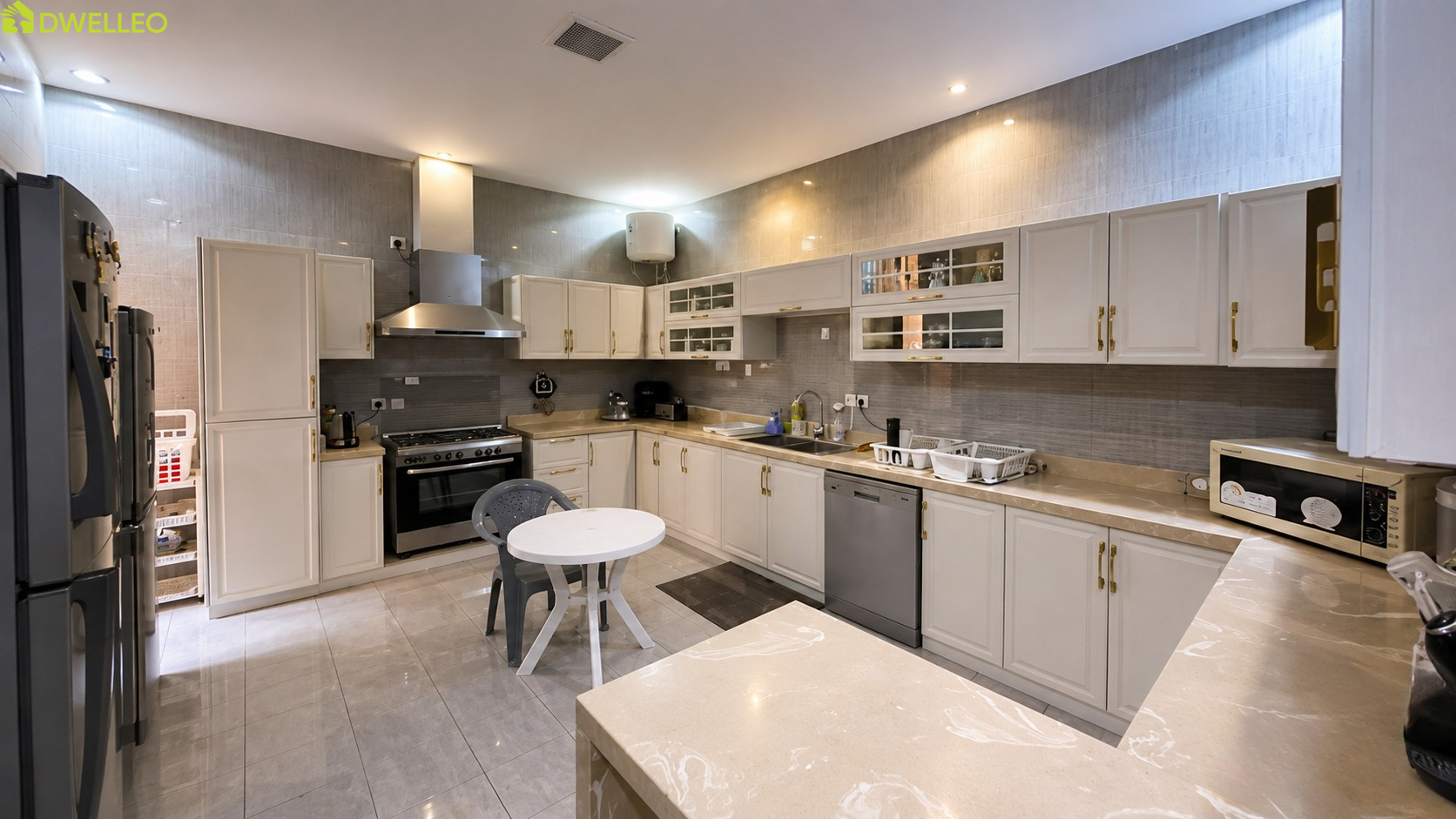 Property thumbnail 6